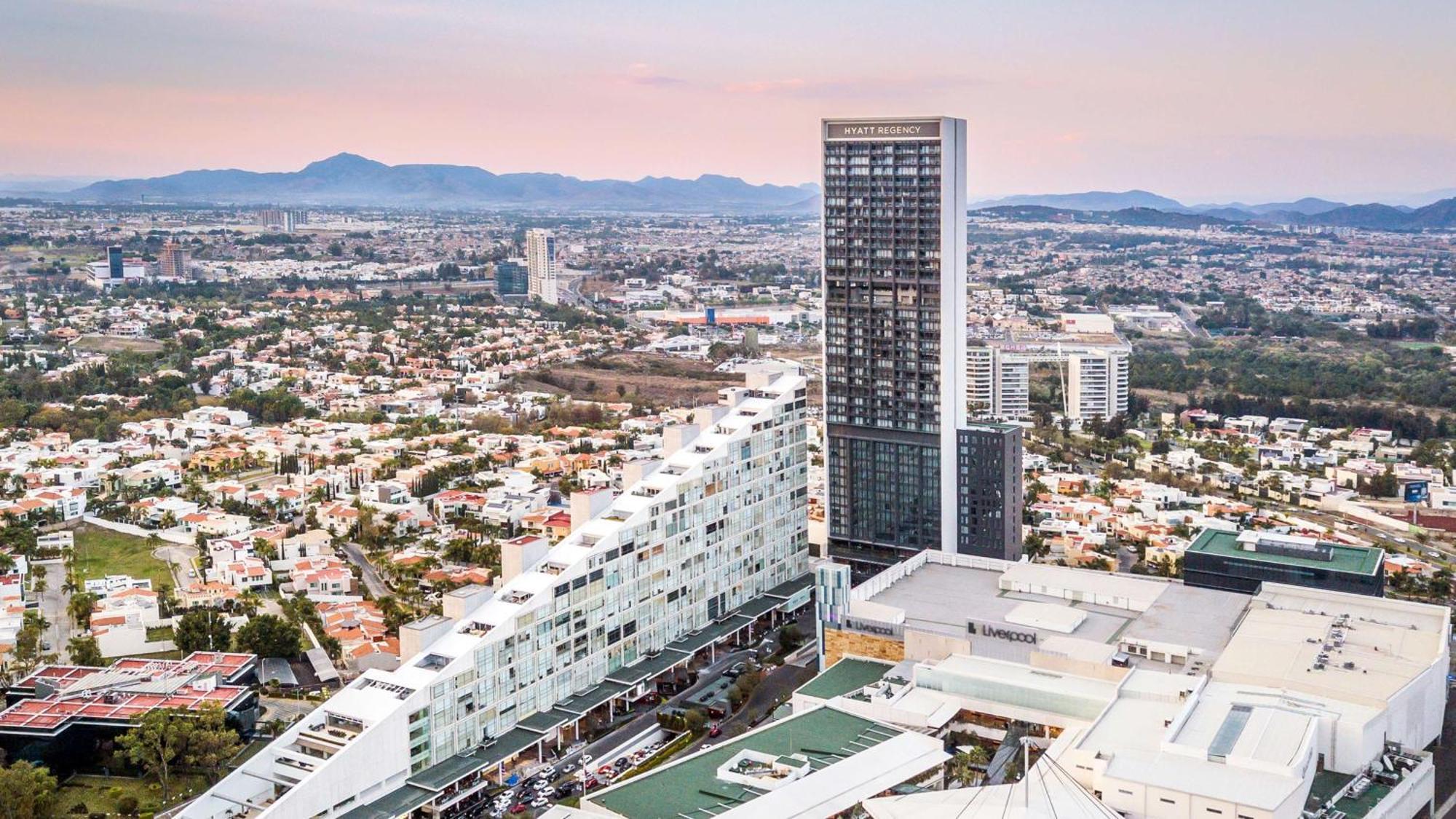 Отель Hyatt Regency Andares Guadalajara Сапопан Экстерьер фото Torre Futura